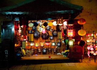 VIETNAM CENTRAL TOUR 8 DAYS 7 NIGHTS VIETNAM CENTRAL TOUR 8 DAYS 7 NIGHTS